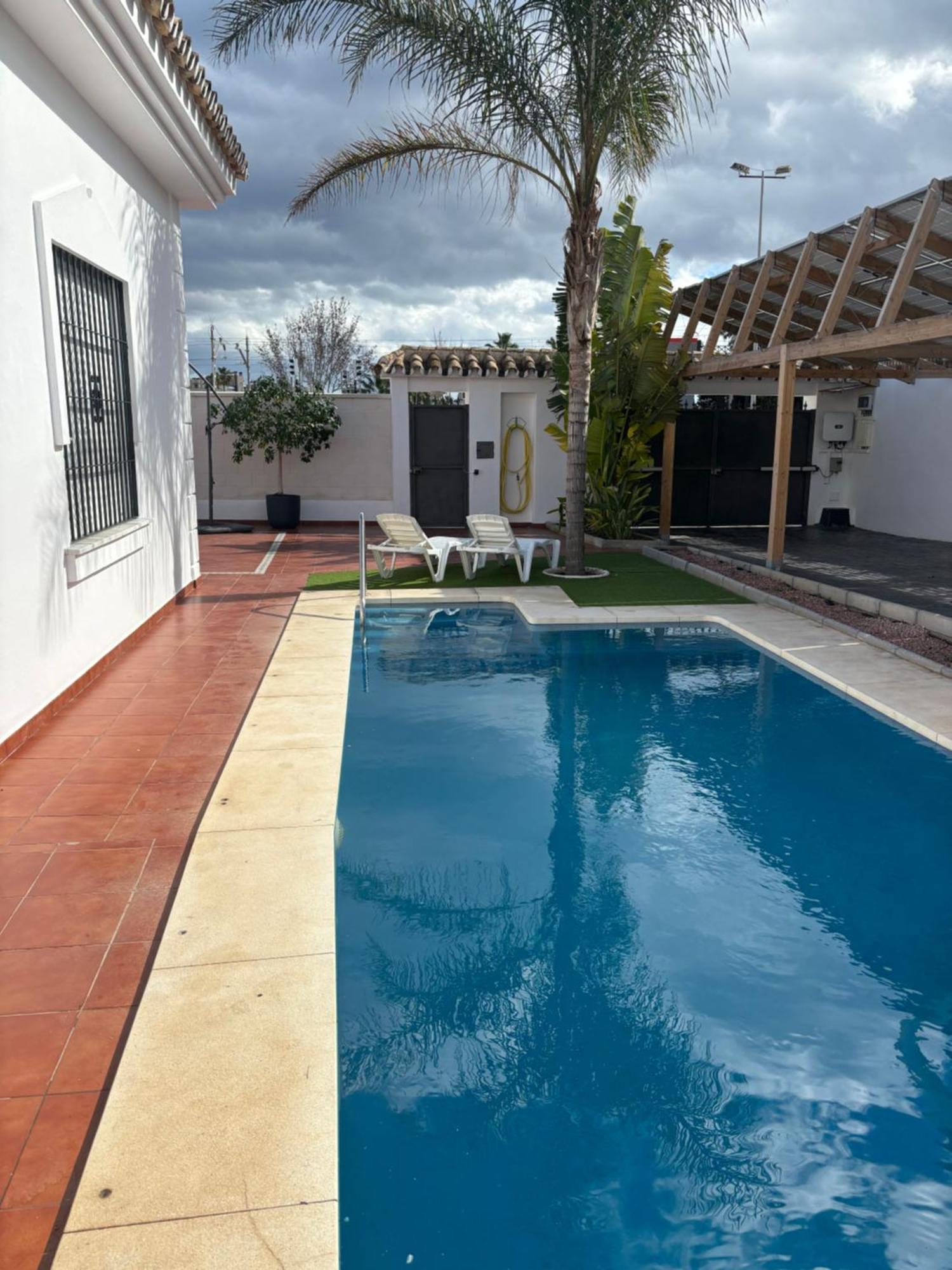 Gran Villa En Torremolinos Exterior photo